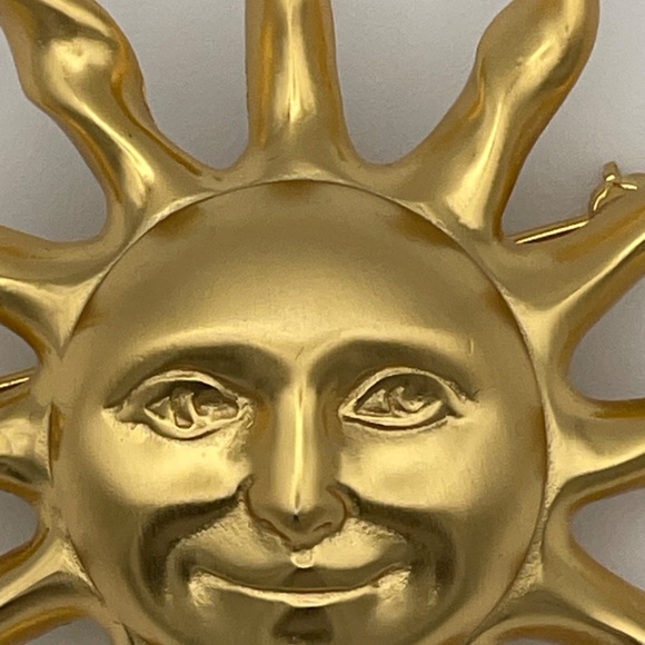 Sun Smile Face Brooch Gold Tone One Size Fits All 3" - Picture 2 of 7